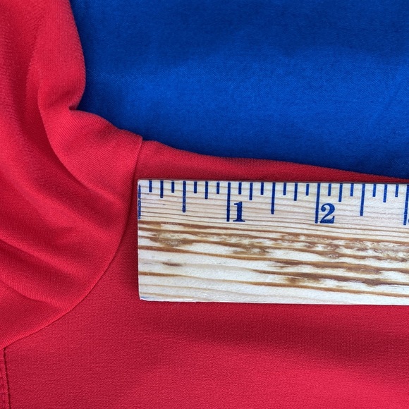 Ellen Tracy red top pockets button down front size L gold hardware - Picture 12 of 13